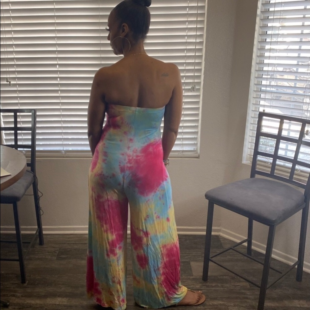 Tye dyed Romper 🌸🌼🌺💐 - Picture 2 of 4